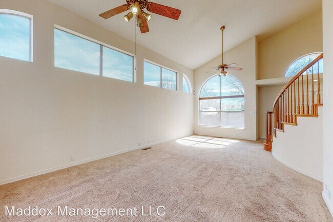 Building Photo - 4 br, 2.5 bath House - 11223 Canyonlands R...