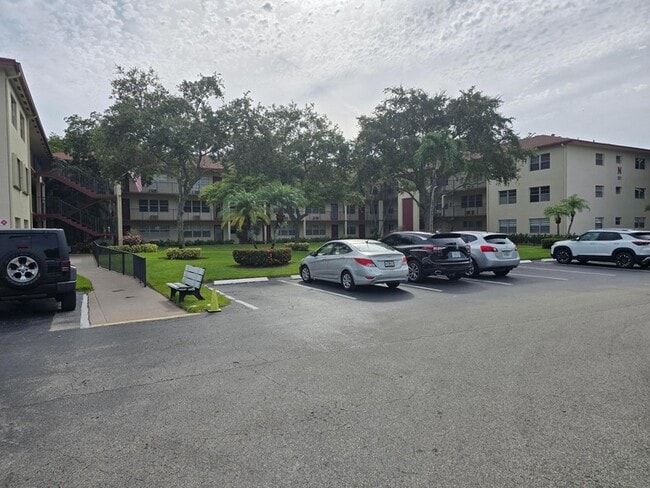 Building Photo - 151 SW 134th Way