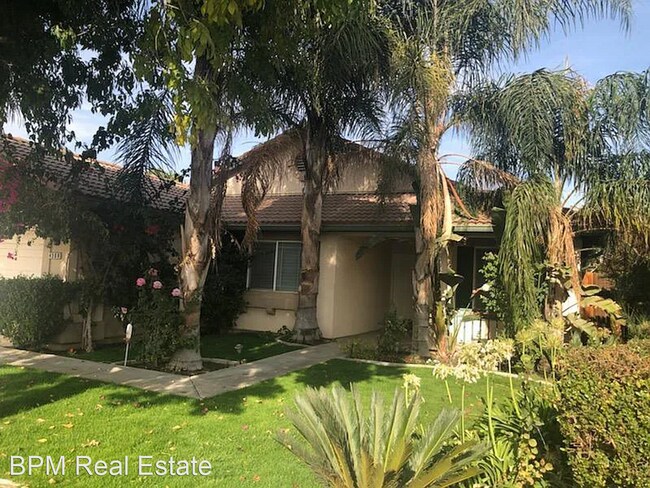 Foto del edificio - 4 br, 2 bath House - 4500 Spruce Mountain Way