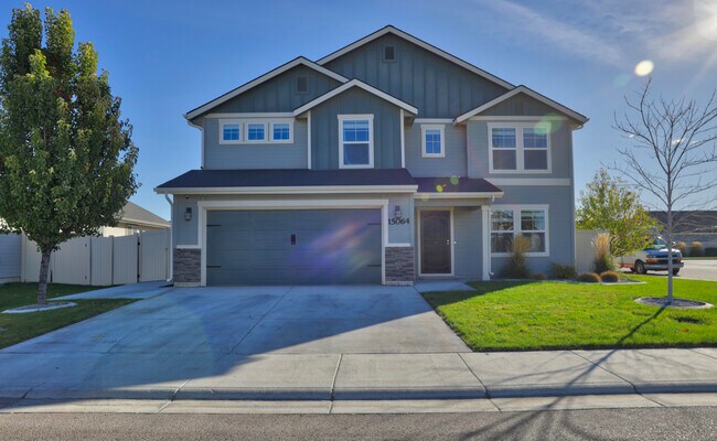 Building Photo - 15064 N Fishing Creek Ave