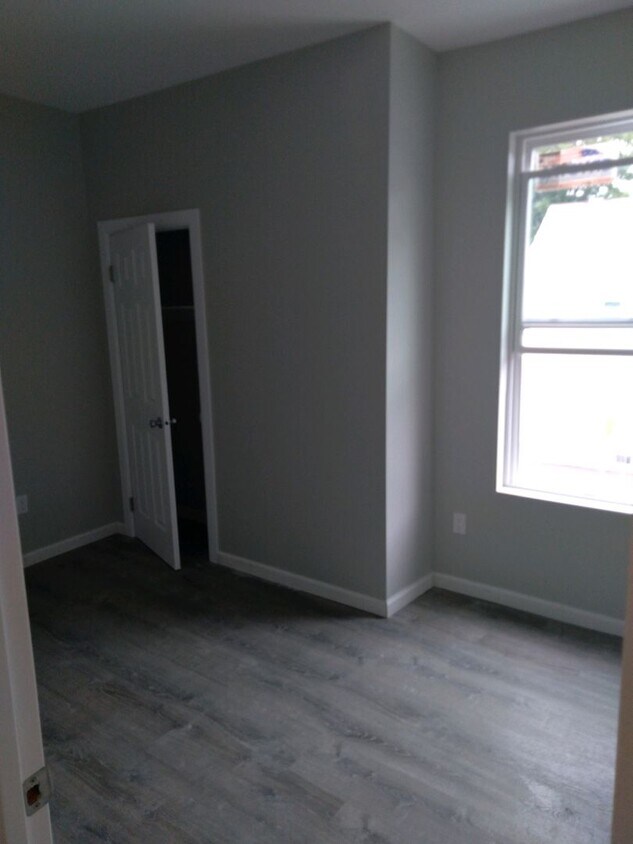 Foto principal - 187 N. Lake Ave