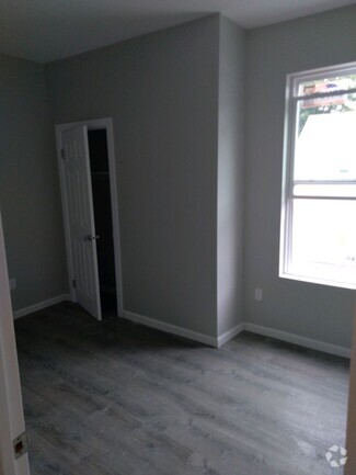 Building Photo - 187 N Lake Ave
