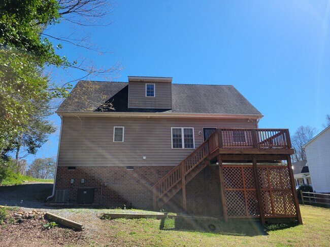 Backview - 3104 Pinefields Dr
