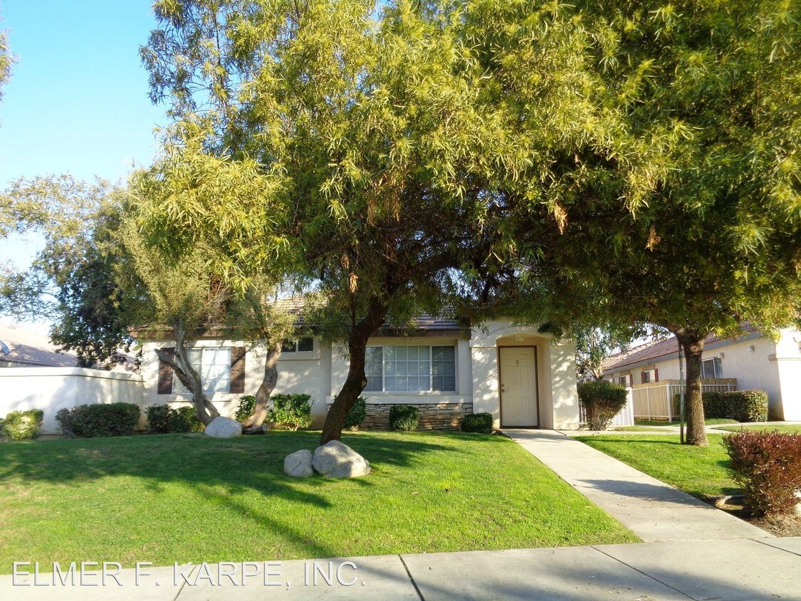 Primary Photo - 4416 Pebble Creek Dr