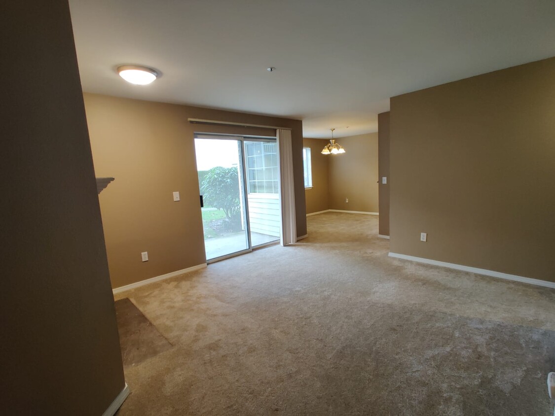 Foto principal - 7453 Newcastle Golf Club Rd