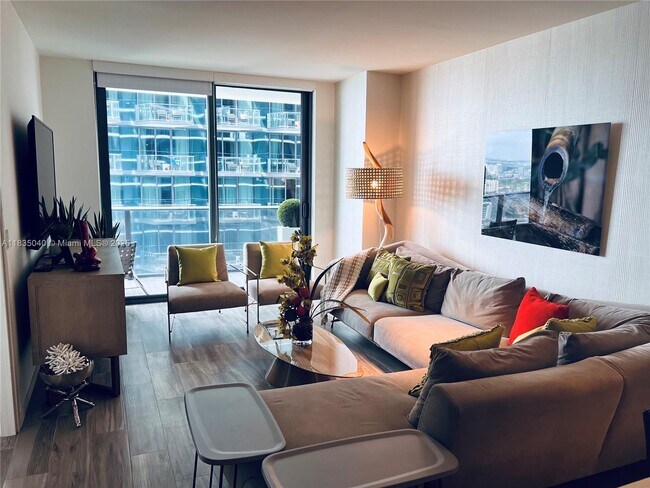Foto del edificio - 801 S Miami Ave