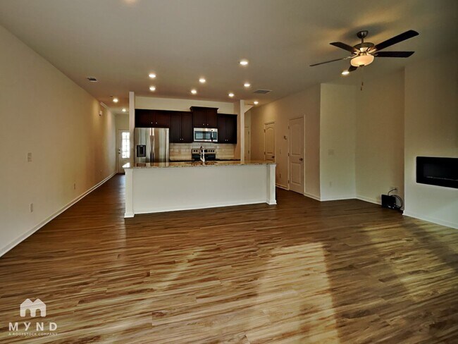 Foto del edificio - 289 Whitetail Cir