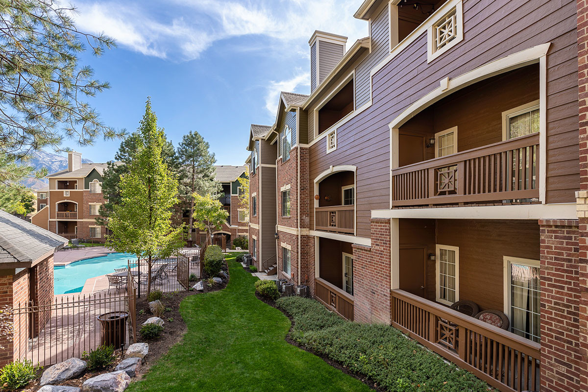 Pinnacle Highland Apartments - Cottonwood Heights, UT | Apartments.com