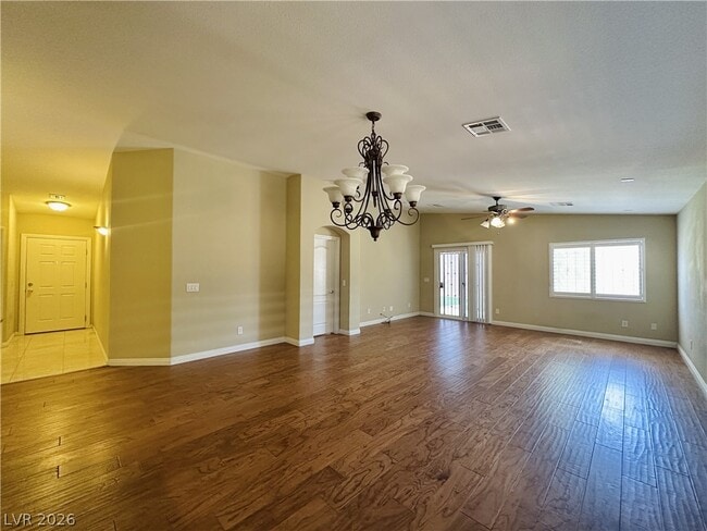 Foto del edificio - 4585 Grindle Point St