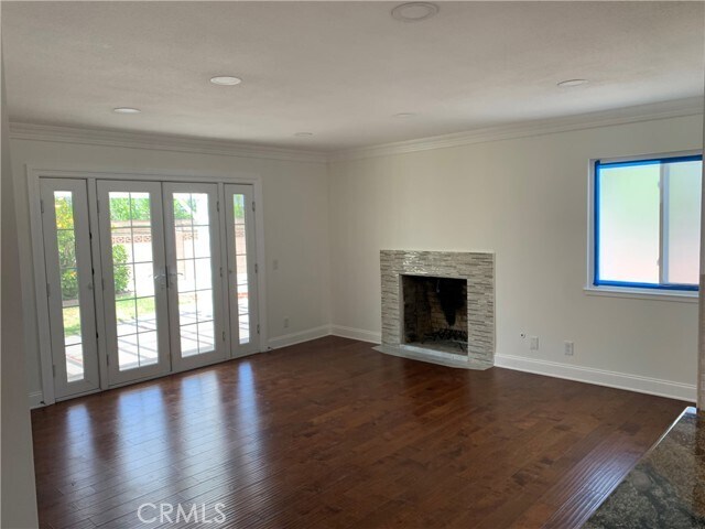 Building Photo - 407 W Brookshire Ave