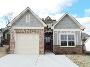 Building Photo - 240 Hathaway Ln