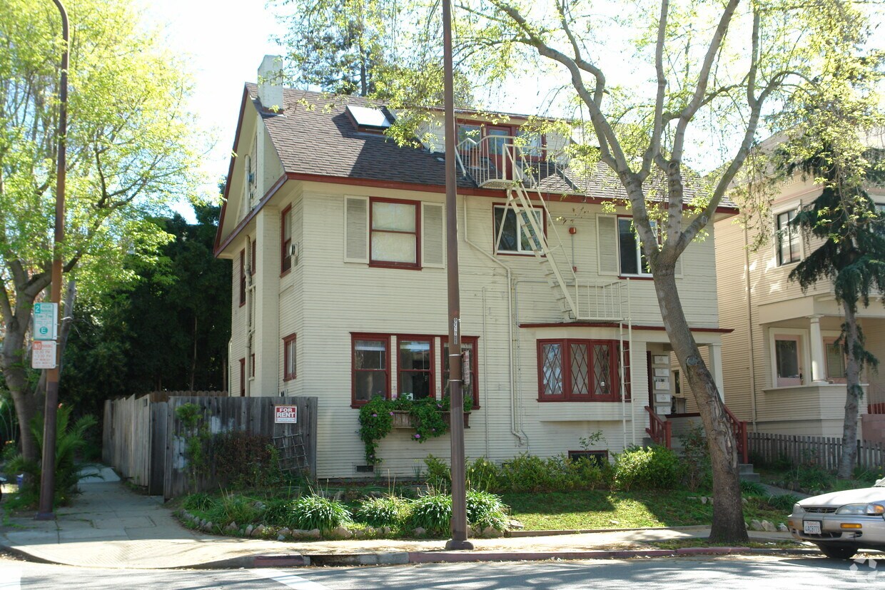 Building Photo - 1729 Martin Luther King Jr Way
