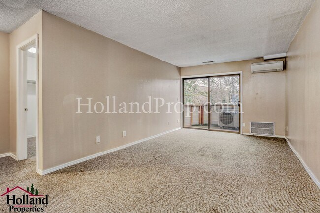 Building Photo - Charming 1-Bedroom Condo in a Quiet, Desirable Community!! NEW REDUCED PRICE at $1,050 ** 1 Appli...
