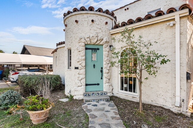 Building Photo - 3188 Atwater Ave