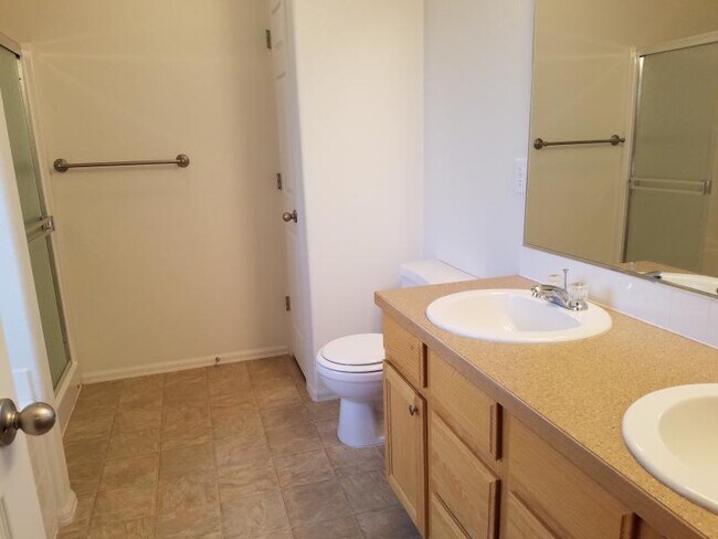 Foto del edificio - 2564 ROSEMARY LANE