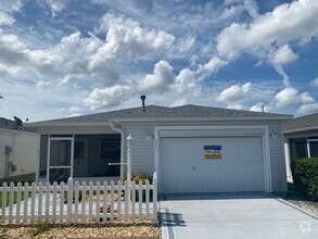 Building Photo - 8233 SE 169th Palownia Loop