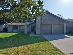 Building Photo - 23426 Canyon Lake Dr