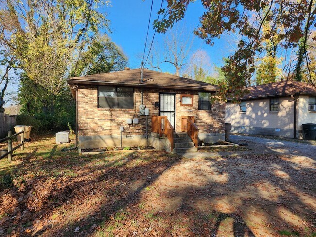 Foto del edificio - 2BR/1BA in Fantastic East Nashville Location!