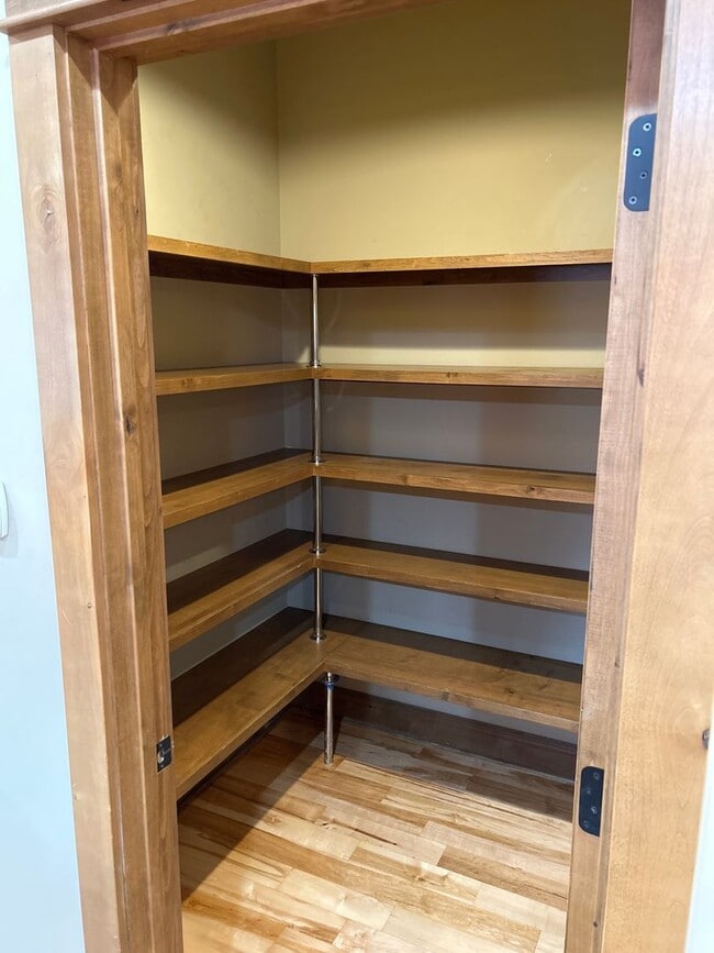 Foto del edificio - 205 N Bozeman Ave