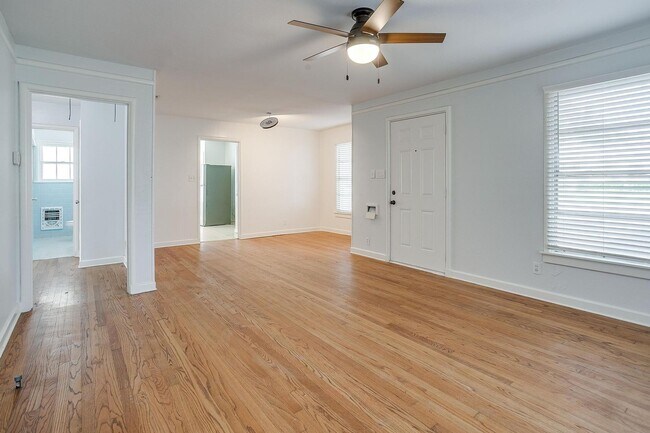 Foto del edificio - 3557 Suffolk Dr