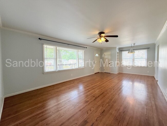 Foto del edificio - For Lease | Midtown Tulsa | Available Now!