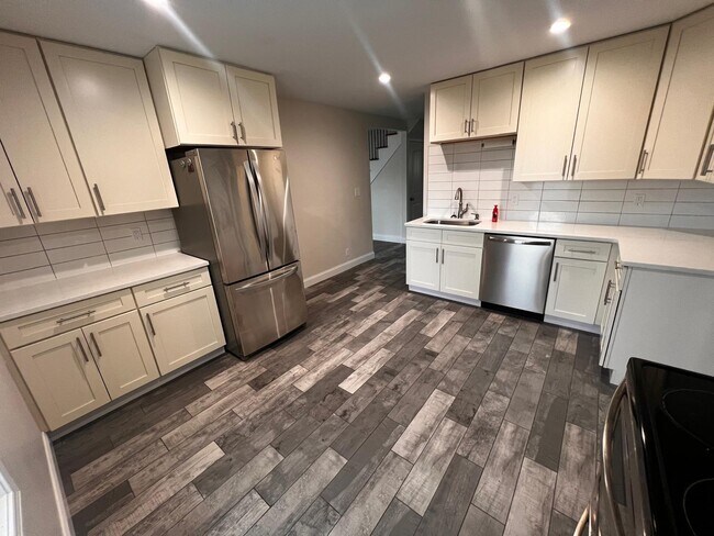 Foto del edificio - 613 Wallace Harris Ave