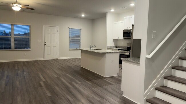 Building Photo - 100 Brexley Dr