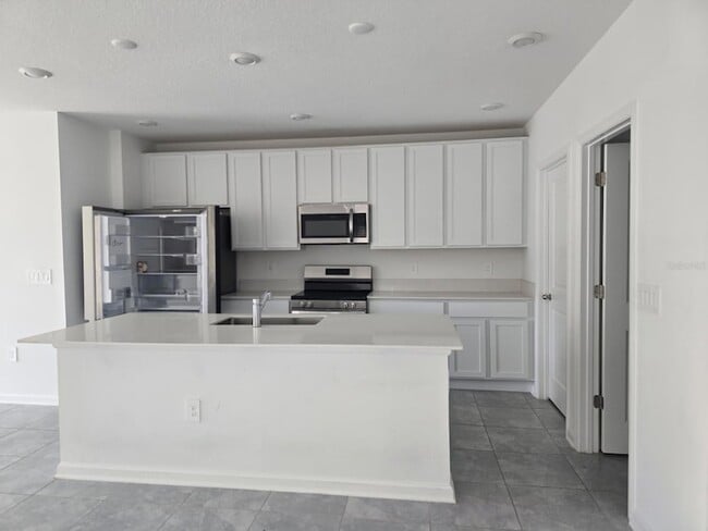 Building Photo - 2330 Amorie Dr