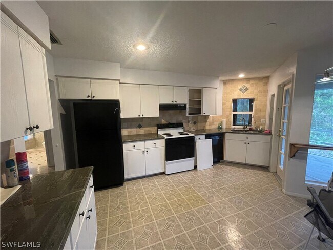 Foto del edificio - 3209 SE 8th Pl