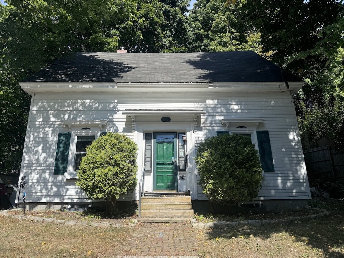 Primary Photo - 79 Patten St