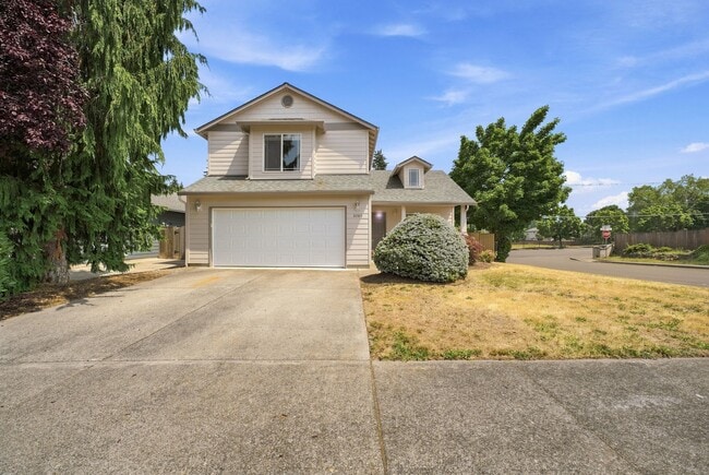 Photo - Spacious 3 Bedroom Home in East Vancouver – Great Location Near Harmony & Union Schools