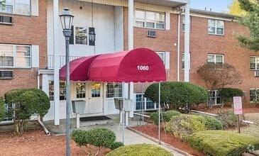 Building Photo - 1060 New Haven Ave