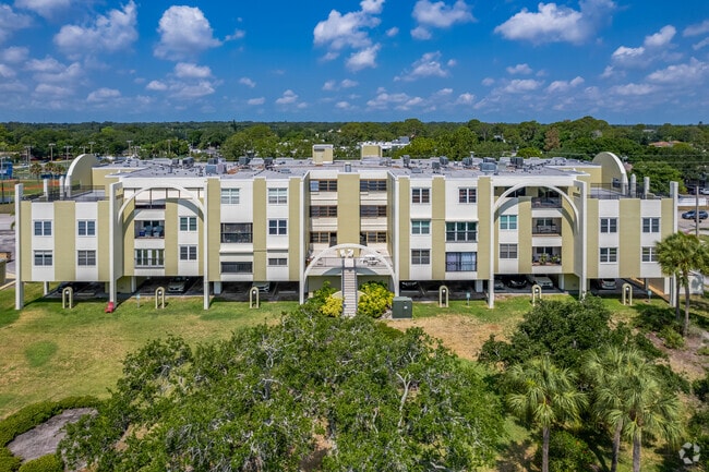 Racquet Club Northeast Condominiums