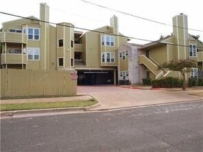 Foto del edificio - 1st floor entry off W 29th! 3 bed 2 bath n...