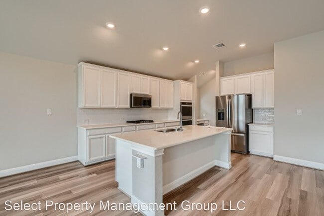 Building Photo - 3 br, 2.5 bath House - 19006 Mountain Pl