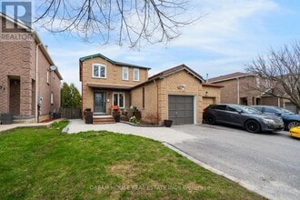 Building Photo - 73 Hewitt Crescent