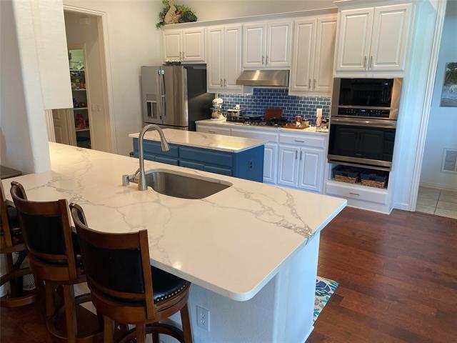 Foto del edificio - 6734 Oak Hill Ln