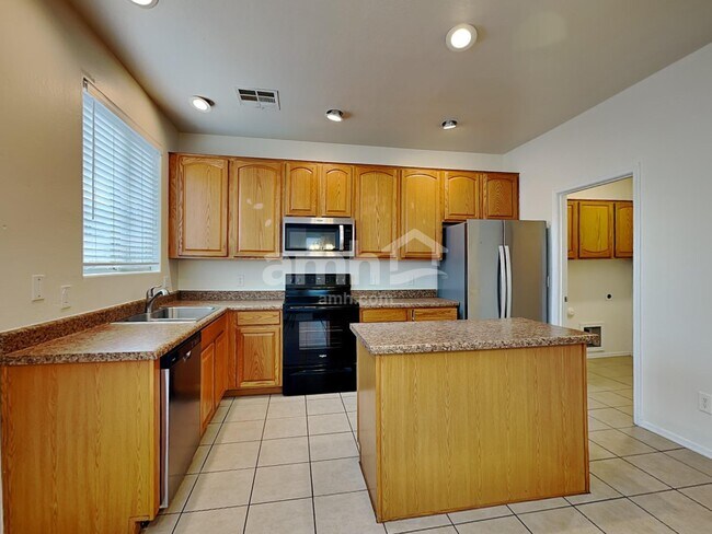 Foto del edificio - 14860 N 174th Dr