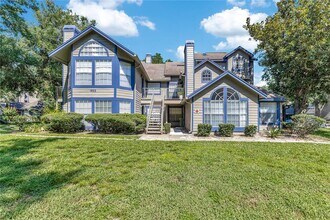 Building Photo - 955 Forest Ridge Ct