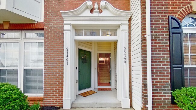 Building Photo - 25399 Patriot Ter