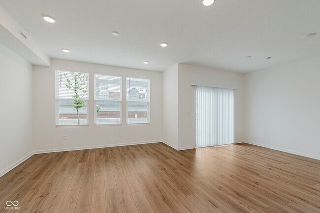 Foto del edificio - 7288 Shroyer Wy