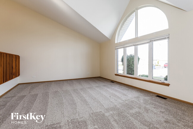Foto del edificio - 5811 Kathryn Ln