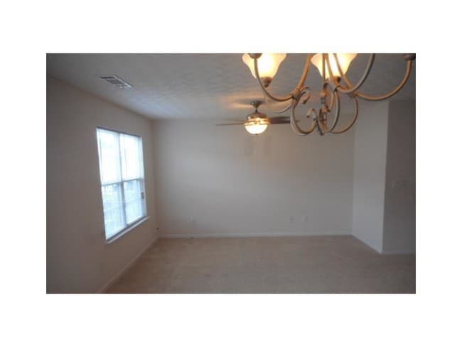 Building Photo - 698 Georgetown Ln