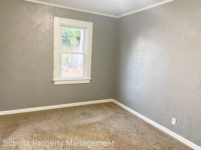 Foto del edificio - 3 br, 1 bath House - 1425 Soo Marie Avenue