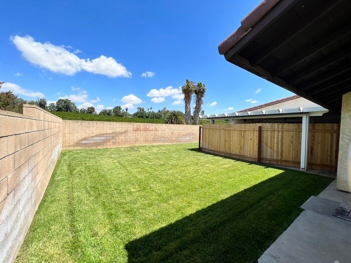 Building Photo - 10637 Sagittarius Dr