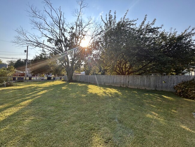 Foto del edificio - 96 N Halsey Rd