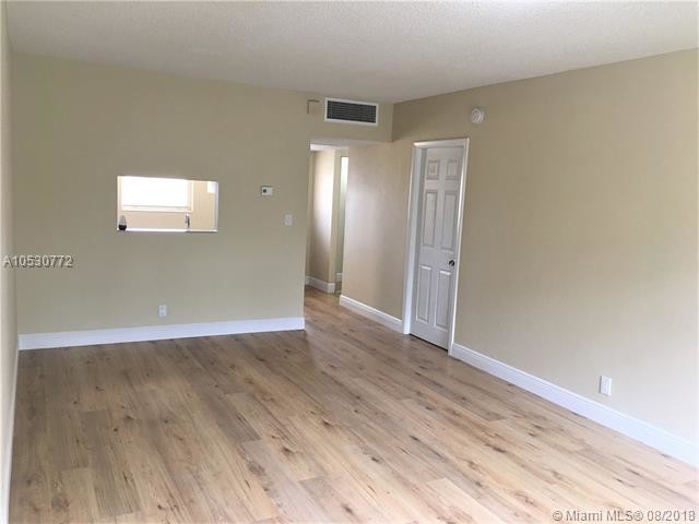 Primary Photo - 5171 W Oakland Park Blvd