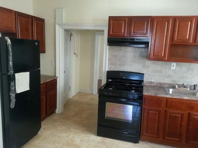 Building Photo - 361 Danforth Ave