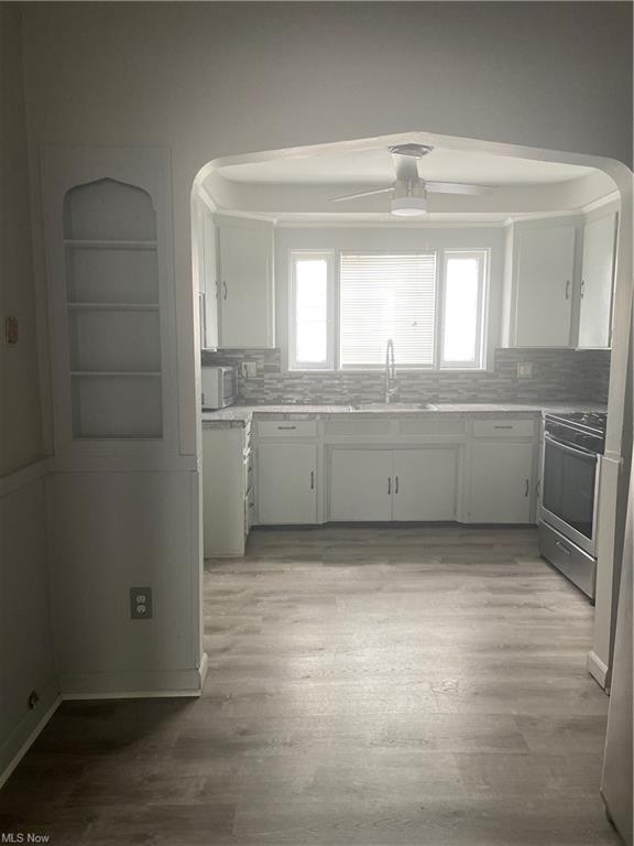 Foto del edificio - 3227 E Overlook Rd