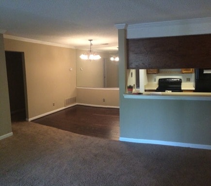 Building Photo - 601 Barrington Hills Dr